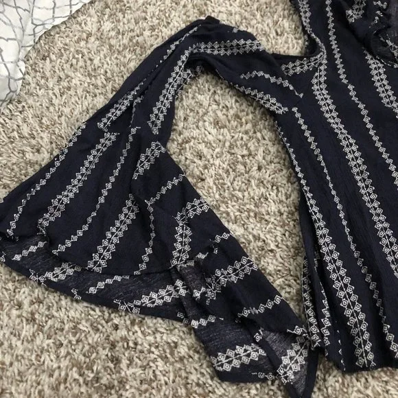 Fab’ Rik long sleeve cold shoulder tie waist blouse top Bell Sleeve Size Large - Picture 7 of 10